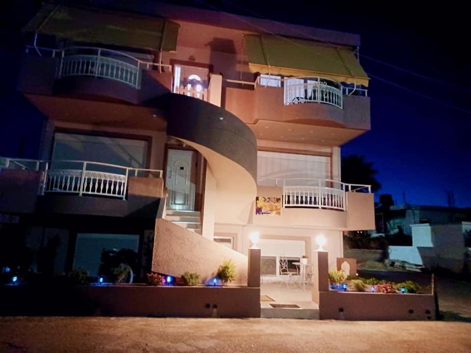 Apartment Comfort House Mimosa 2 Palekastro